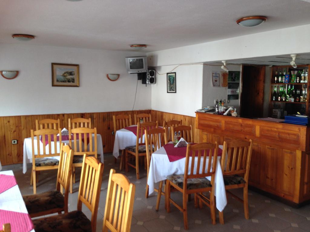 Katerina Family Hotel Smoljan Exterior foto